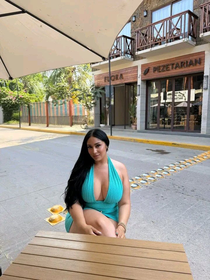 onlymissmg's tweet photo. sitting pretty? https://t.co/D0yAGpxclu