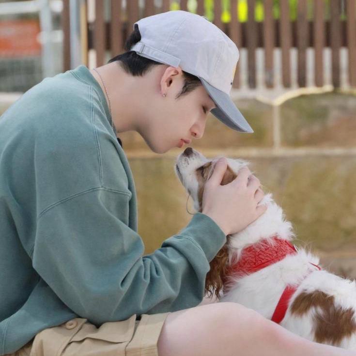 __U1146's tweet photo. Happy birthday Berry! Have a great one! 

Hope you  can meet your Daddy soon!

@Stray_Kids  #BangChan #Berry #HappyBirthdayBerry https://t.co/3ianDxy4Ob