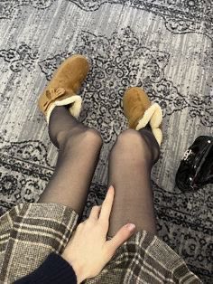 almondgirliee's tweet image. 