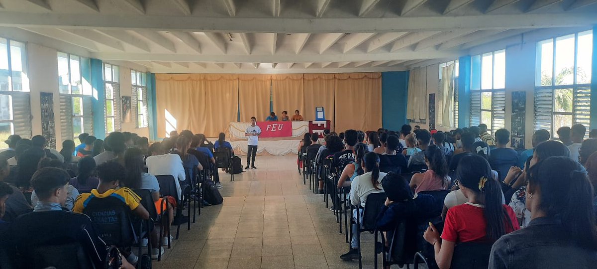 Universidad_UDG's tweet photo. ¡Arrancan las Elecciones de la FEU en la UDG! 🚀

Este 2 de diciembre se realizó en el Teatro de la EPEF la presentación de los candidatos a la Federación Estudiantil Universitaria (FEU), dando inicio oficial al proceso eleccionario.

#UniversidadDGranma #ProvinciaGranma #Cuba https://t.co/RWR3gknrf1