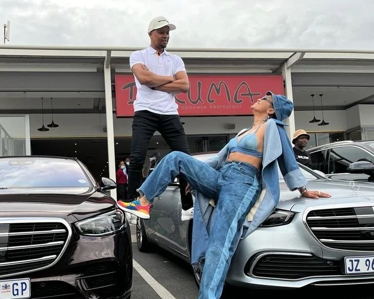 ChriExcelTrans's tweet image. Once upon a time, not now we&apos;re diving because of Elon&apos;s money.😭