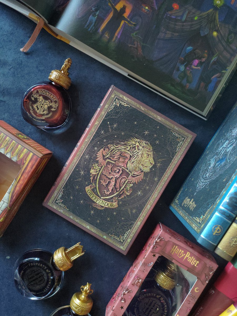 PaperLovers tweet media