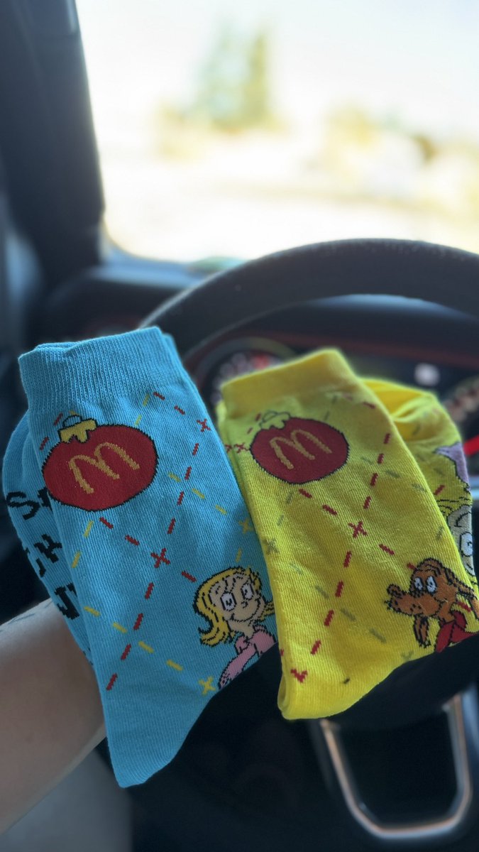 Run don’t walk! The new Grinch Meal is out!💚🤎