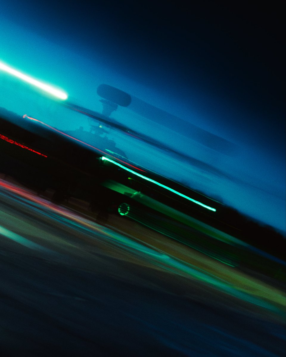 WHGA's tweet image. 🚁 X2 APACHES IN THE EVENING! 🌅

We had the pleasure of hosting two Apaches this evening as they stopped in for a free landing, fuel and a complimentary bite to eat 🥪⛽️

Topping off a busy day at the green, it’s always a pleasure having military visitors.

#apache #military