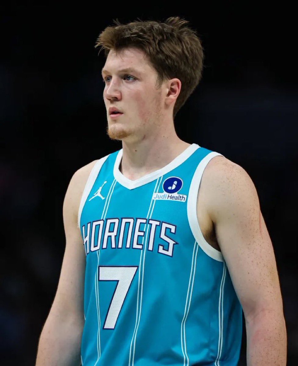 TheHoopCentral's tweet image. REPORT — Cooper Flagg &amp;amp; Kon Knueppel named Rookies of the Month.