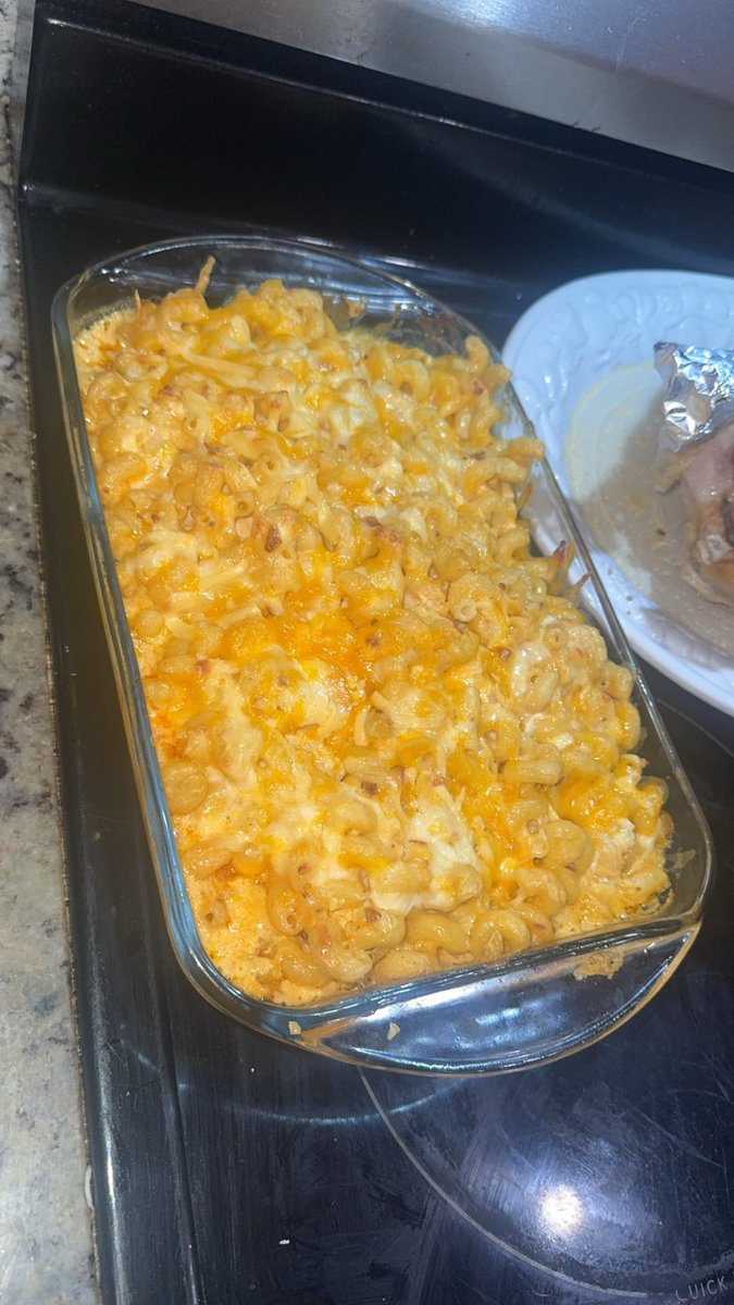 JessicaaNoraa's tweet photo. @JonFreier @TMobile @DoorDash I made Mac and cheese! https://t.co/2DsxBebu5O