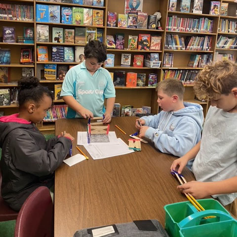 LUFSD_Libraries's tweet image. Alleghany 4th &amp;amp; 5th graders read Creepy Carrots and took on a Halloween STEM challenge! They engineered fences using clothespins and sticks to keep the carrots in.  @LindenhurstUFSD  #LUFSD