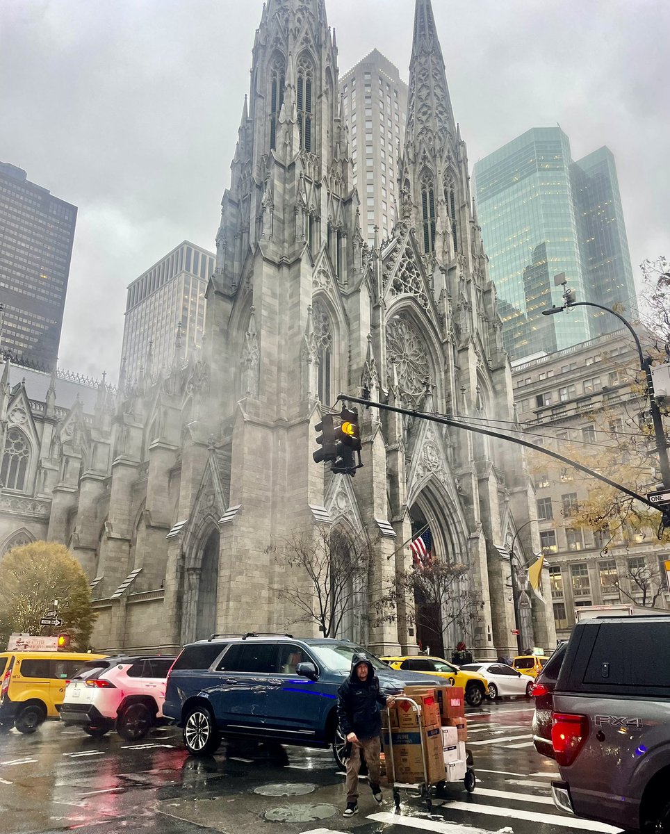 So happy to be back home. Missed it so much. I love New York. ❤️