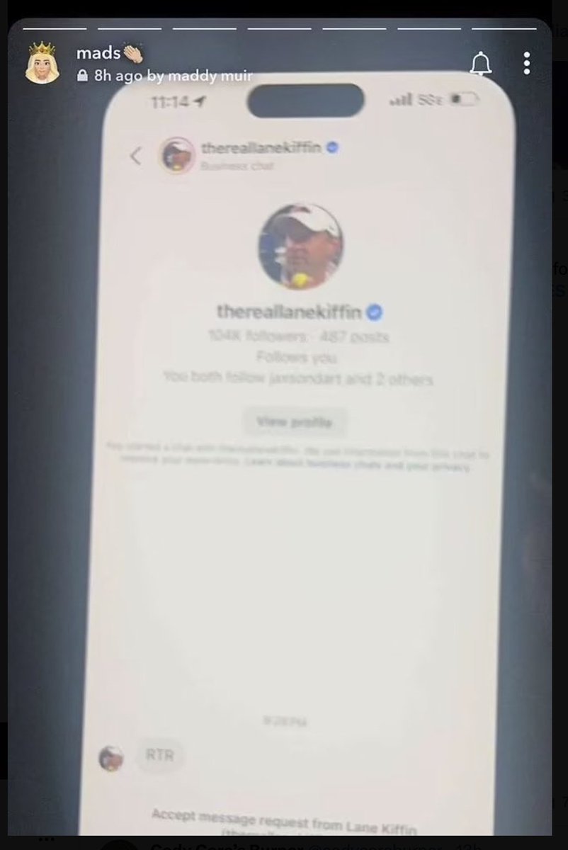 OleMissMuse1's tweet photo. making a thread of everything I've seen the last few days #RELEASETHELANESTEINFILES https://t.co/vPkAavzA5y