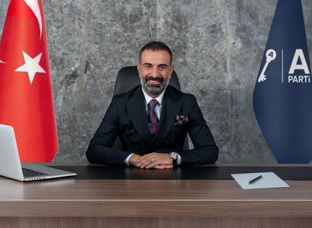 ▪️ Anahtar Parti Yerel Yönetimler Başkanlığı 50 Bin Muhtarı Kapsayan Büyük Saha Çalışmasını Başlattı.

Anahtar Parti Yerel Yönetimler Başkanlığı Türkiye genelinde yaklaşık 50.000 muhtarı kapsayan kapsamlı bir saha çalışmasına start verdi. Yerel yönetimlerin merkezi idarenin en