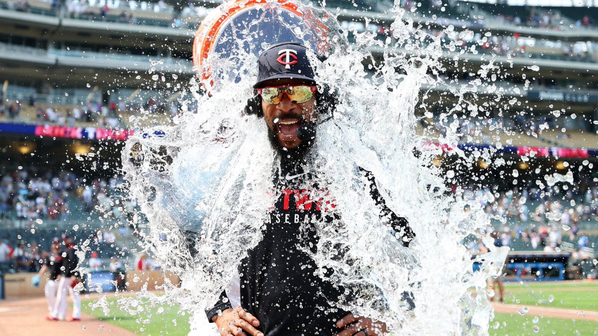 CediFootball's tweet image. ⚾️ The Braves are eyeing a big offseason move, targeting Byron Buxton from the Twins! With 35 homers in 2025, he could be the spark Atlanta needs. Will they pull the trigger before the Winter Meetings? 🤔 #Braves #MLB #ByronBuxton #TradeTalks