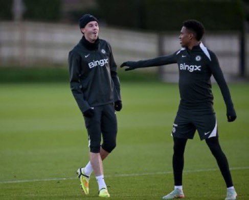 Blue_Footy's tweet image. Why are they always together nowadays? 🤔