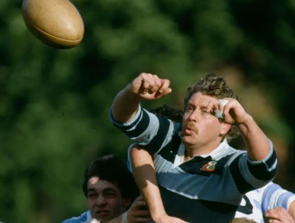 jpstafford's tweet photo. Happy 149th birthday @cardiffrugby 

#rugbyhistory

- 1885/86: Frank Hancock and his immortal team.
- 1939: Middlesex 7s winners
- 1984: John Scott
- 2000: Robert Howley, Liam Botham, Mike Rayer and Mike Voyle after beating Quins.

🔵⚫🏉 https://t.co/7KJmxEhX69