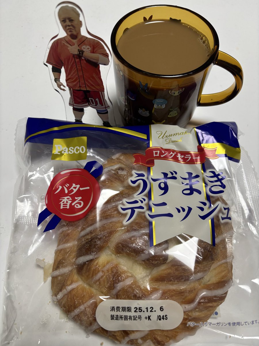 yasukubota0723's tweet image. 名古屋の朝は菓子パンから始まる。

12月の試合に向けて移動手段を確保した。
師走だからなのか確保するのに色々と大変だった。
みんな…何処行くの？ってくらい売り切れが続出だった。
みなさん、2025年を最後まで楽しんでね！！

今日もガンバルンバ。

#pwzero1