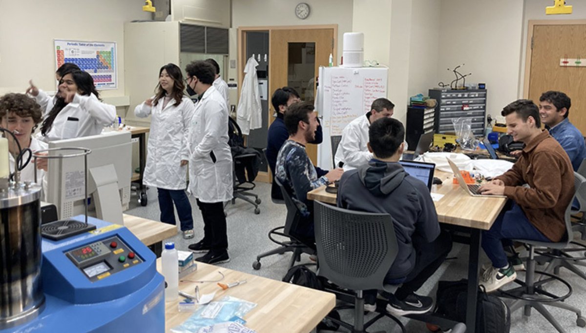 CMU_ECE's tweet image. The Hacker Fab is unique to CMU. Its success is a testament to the passion and ingenuity of our student leaders. Your gift on #GivingCMUDay to the Hacker Fab directly supports our activities and ability to grow our impact at CMU and beyond. 

givecampus.com/s/pbwga9