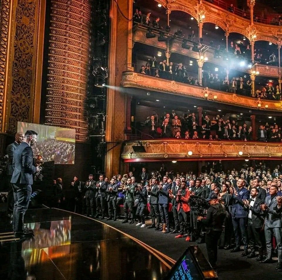 🚨BOOM| 5 trophées 🏆 🏆 🏆 🏆 🏆 aux PRIMUD 2025 et 4 trophées 🏆 🏆 🏆 🏆 aux Jayli Awards 2025 😳🔥

Il faut juste se lever et applaudir Himra comme Lionel Messi a été applaudit après avoir remporté son 8e Ballon d’Or 

Totalement mérité 👏🏾