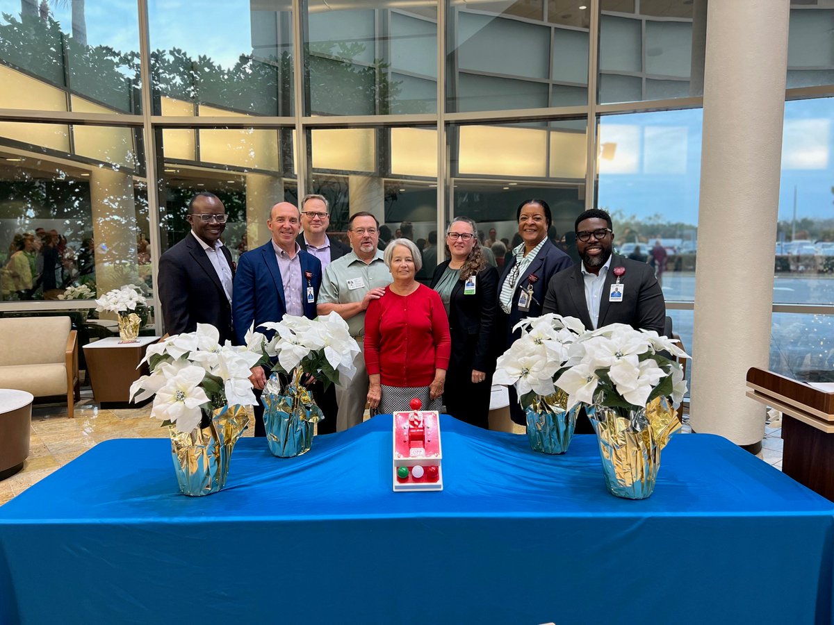 AdventHealthEFL's tweet photo. The tree is lit and the season is officially underway at AdventHealth Daytona Beach. 🎄✨

Team members, patients and neighbors filled the lobby with so much warmth — a tradition that always brings us together. A bright beginning to a beautiful holiday season. 💙 https://t.co/qTj07x1gkG