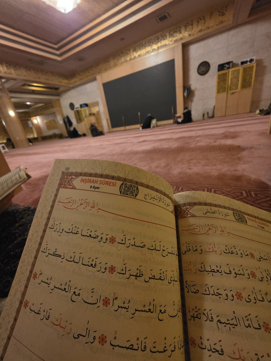 Bu hayatta üzüntüne yabancı biri de üzülür ama emek kokan sevincine yürekten sevinen ne kıymetliymiş. Mülk Allah'ındır
Para,iş vs çözülür.Ama senin için sevinçten bi gözyaşı akıtabiliyorsa insanlar,şu fani dünyada insan şükredip sevinebilmeli iyi kaldığı için🤲🏻
#güzelseylervar