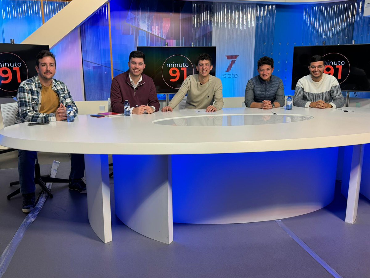 7TVAljarafe's tweet photo. 🔴⚫️𝗠𝗜𝗡𝗨𝗧𝗢 𝟵𝟭 𝗔𝗟𝗝𝗔𝗥𝗔𝗙𝗘⚫️🔴

🥋 La gran Belén Morán nos vuelve a visitar para hablar del Poomsae con @TKDCIUDADEXPO.

⚽️ Damos unas pinceladas de fútbol aljarafeño y charlamos sobre #ElGranDerbi con tertulianos de calidad.

📅 Cada MARTES
⏰ 22:00 H
🎙️ @PedrogChia https://t.co/7lWw0LJ0tc