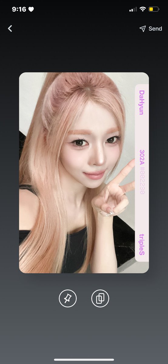 lvrsuyeon's tweet photo. OMG ID JIYEONNIM ????? thank you SOOO much <33333 ☹️ https://t.co/pY5QIYFVTP