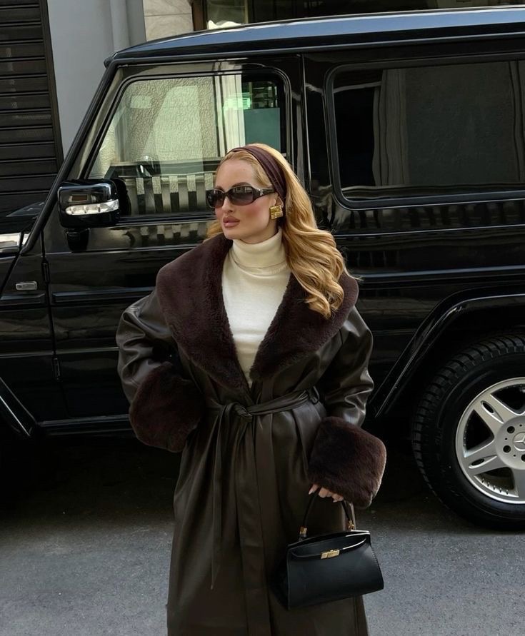 isilsun's tweet photo. chic season https://t.co/o2zBwzFcuR