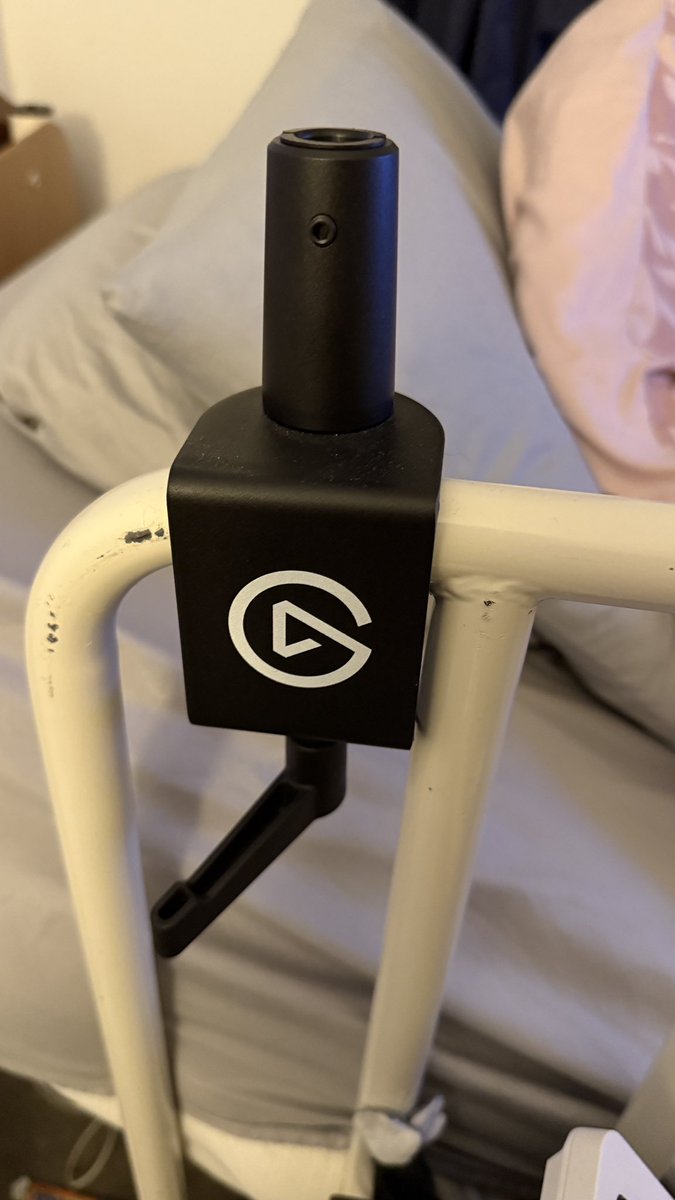 Loz // Not Bucket List Journey tweet media