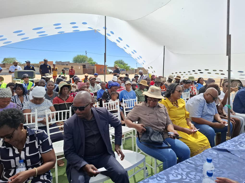 Deputy Minister of Urban and Rural Development, Hon. Evelyn !Nawases-Taeyele, on Tuesday officiated at the groundbreaking ceremony for the upgrade of the 1.8 km access road leading to the Otjiwarongo informal settlement to bitumen standard.