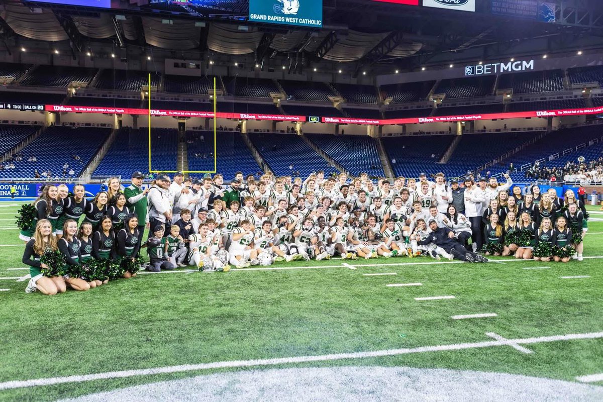 CoachLGrove's tweet photo. Grateful beyond measure. 

#WeTheWest https://t.co/jae1tbkFAP