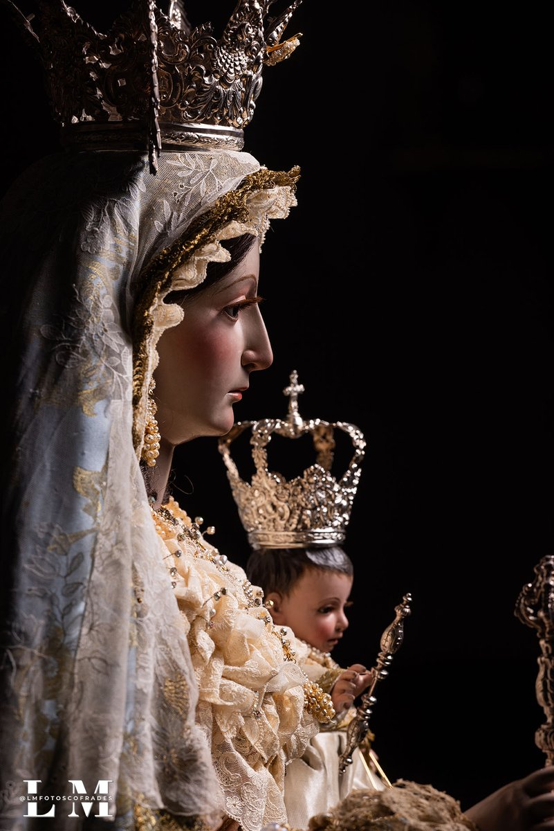 Anoche estuve en El Palo. Gracias a <a href="/PatronaElPalo/">Hdad del Rosario Patrona de El Palo</a> por contar con mi trabajo. Siempre es bueno estar cerca de vuestra Patrona. #CofradiasMLG instagram.com/p/DRwRyLyjA83/…