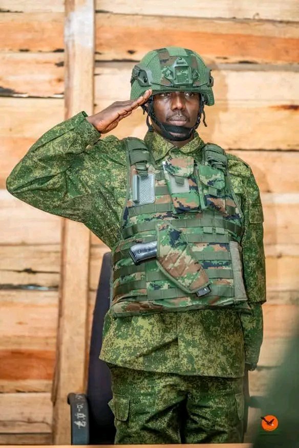 Uvira Uvira Uvira uvira Uviraaaaaaaaa! Mpamagaye kangahe?! 

Mbega inkuru ishimishije mugiye kumva! Gusa umwana w'Umurundi ahaboneye isomo. 

Intare musonge mbere!

Hari amakuru avuga ko Affande Makenga yaba yamaze gutanga amabwiriza yo kubohora abaturage bari mu Mujyi wa Uvira