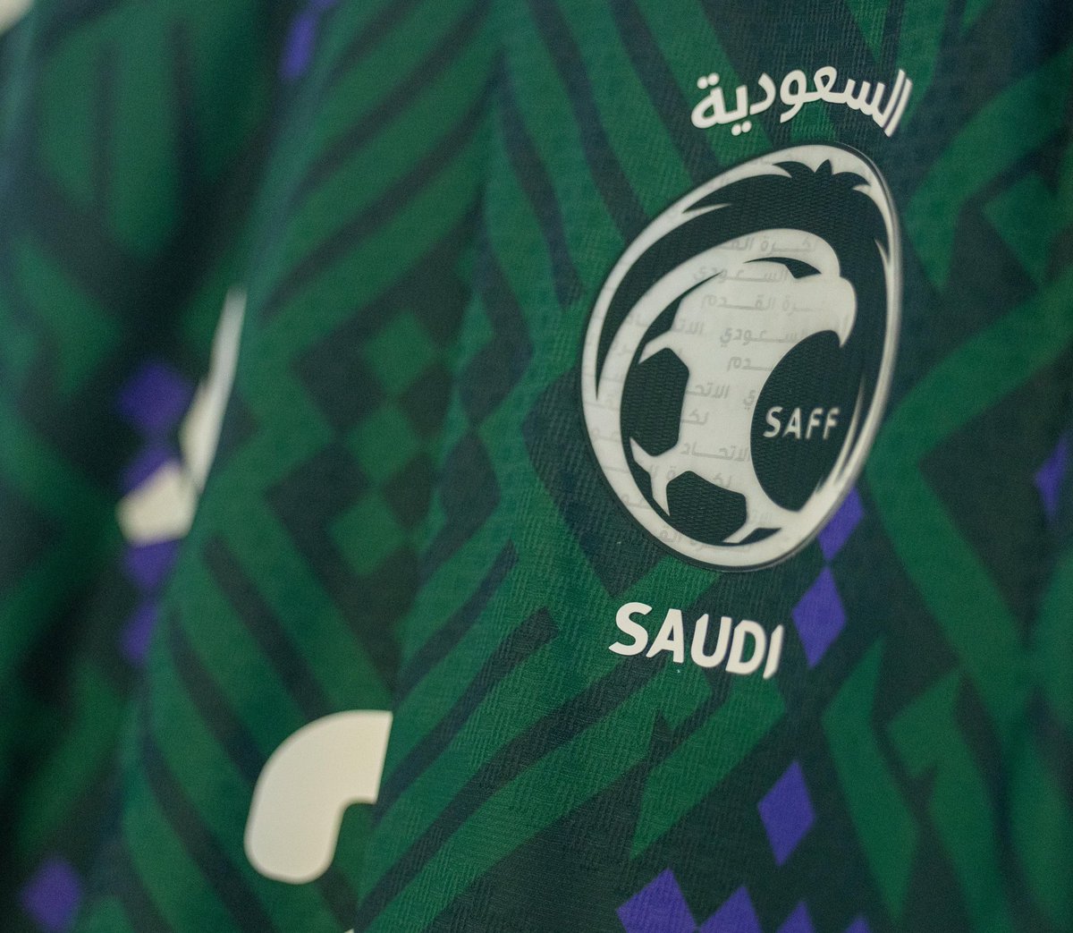 t77787's tweet photo. "مثّل بلادك ولك الشــــرف"💚💚
#السعودية | #معاك_يالأخضر https://t.co/BxJPau4uUt