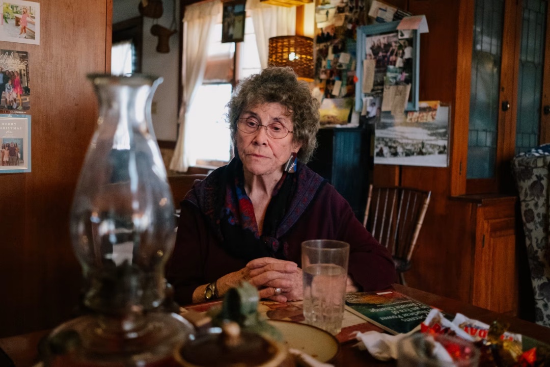 GreenPlusAnE's tweet image. WSJ:
Trump and Microsoft want to reboot the Three Mile Island nuclear plant. Locals in their 30’s are excited about the jobs it will bring in, but Baby-Boomer retirees are mobilizing to stop it.