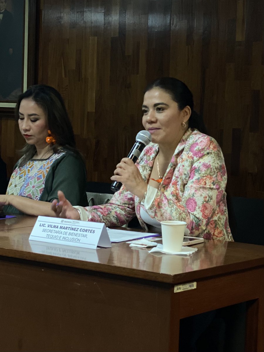 Adriana Altamirano tweet media