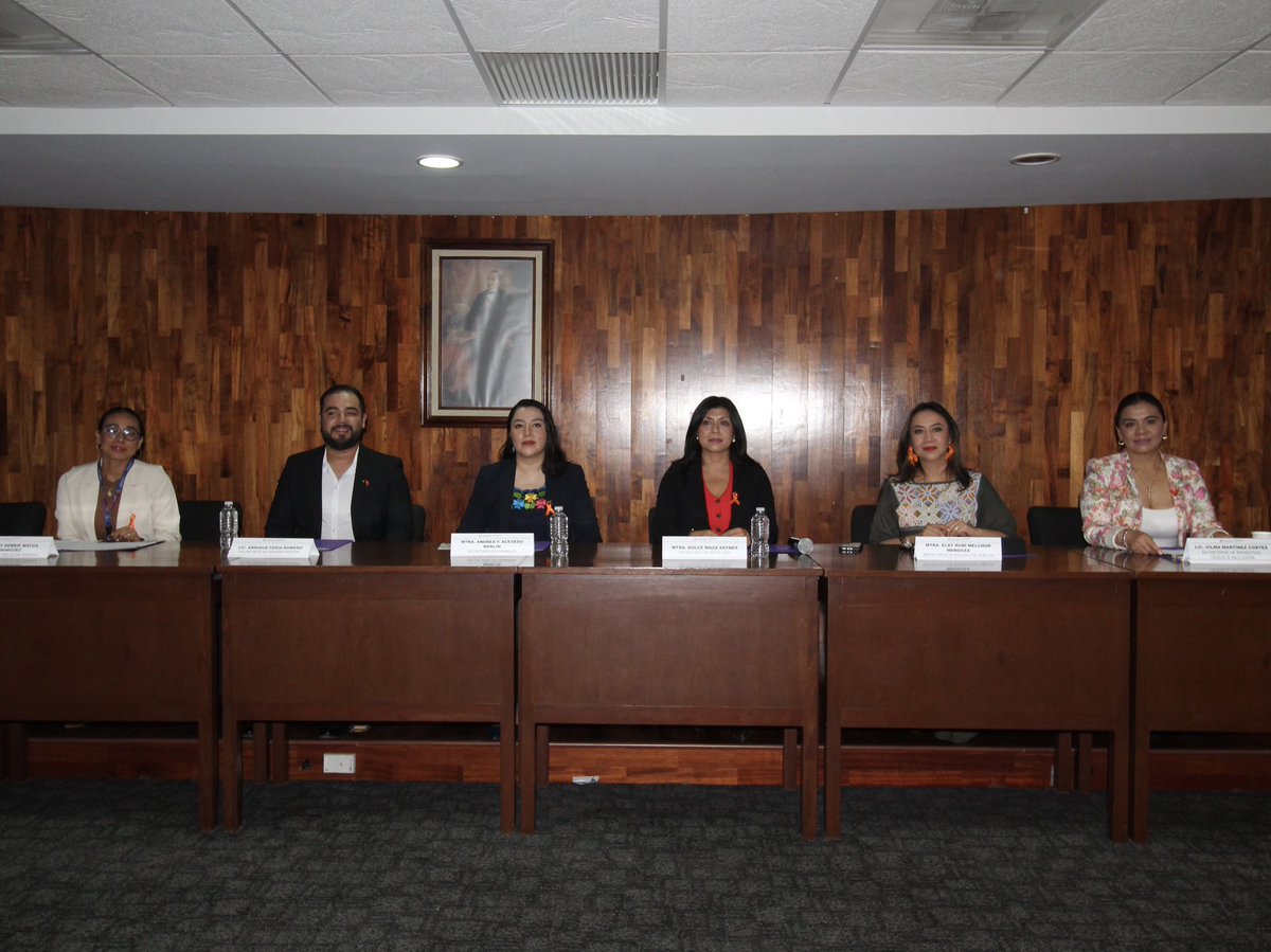 Adriana Altamirano tweet media