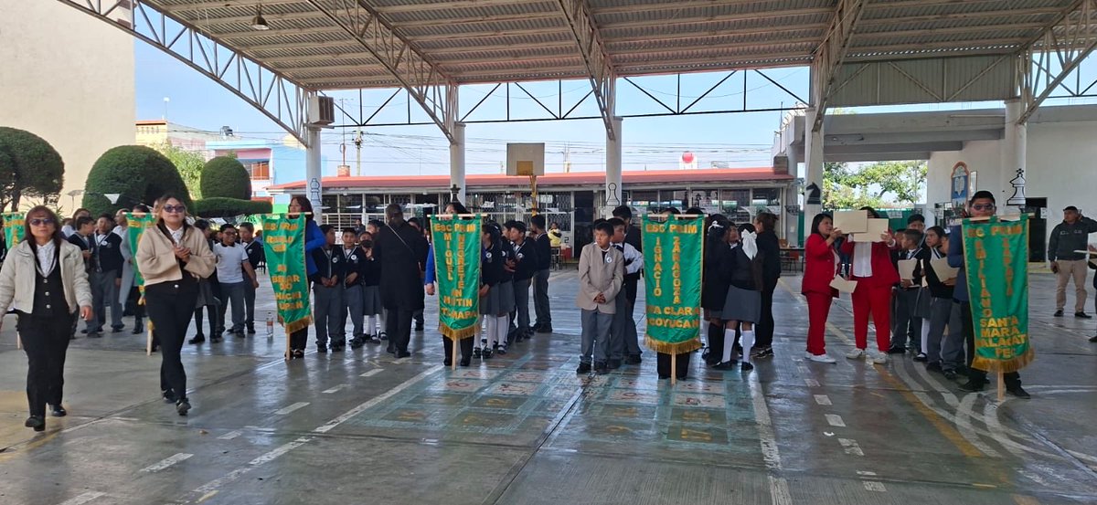 AytoOcoyucan's tweet image. ✨ Muchas felicidades a las y los jóvenes de las primarias de la Zona 112 que participaron con entusiasmo en el Torneo de Ajedrez 2025, realizado en la Escuela Primaria Antonio Carvajal.
¡Que este logro sea el primero de muchos más! ♟️💫
#Ajedrez #Educación #Progreso