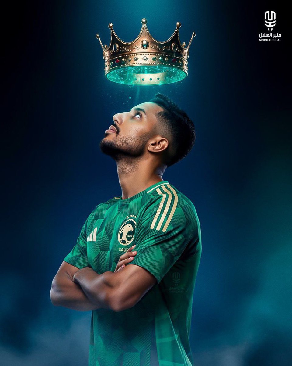 -

حضور #سالم_الدوسري في الملعب أكبر من أن يجهله أحد..
لاعبٌ يصنع الفارق، يضبط إيقاع الوسط، ويقاتل في الدفاع كما يُبدع في الهجوم. أينما وُضع أثبت حضوره، وما شاء الله… لاعبٌ كاملُ الأدوات، يخدم أيَّ مدرّب، وينصهر في أيّ خطة، ويُربك أقوى الفرق في العالم.

سالم الدوسري… (نرفع