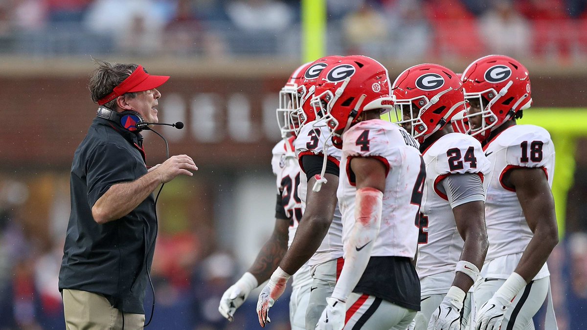 Georgia HC Kirby Smart - Defensive Clinic 🧵

- Odd Mirror
- 1 Rat Simulated Pressures
- Birddog Coverage Pressures
- HOT Pressure (3 Deep 2 Under)
- Stunt to Open B Pressure
- Mesh Charge
- 2 Trap Pressures
- Big 12 Pressures