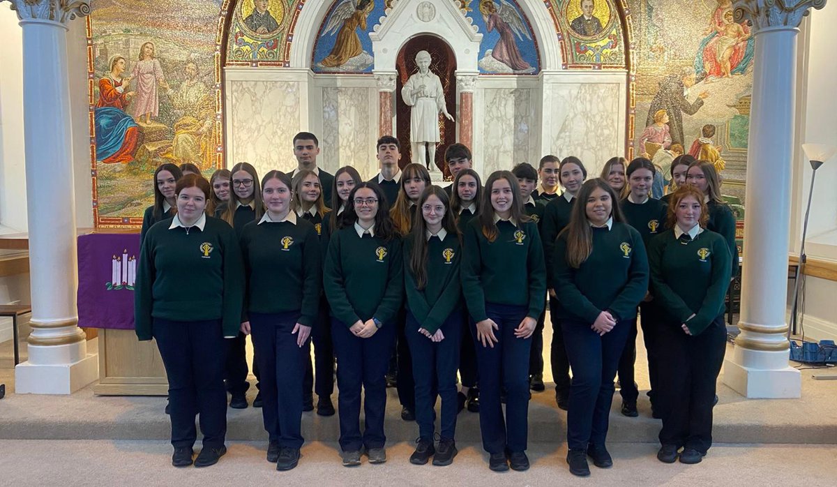 GallenSchool's tweet image. Gallen CS TY students enjoyed reflection and creative activities yesterday and today in De La Salle Retreat Centre, Castletown, County Laois. Students were encouraged to believe in themselves and to focus on recognising their unique abilities as they make their faith journey.