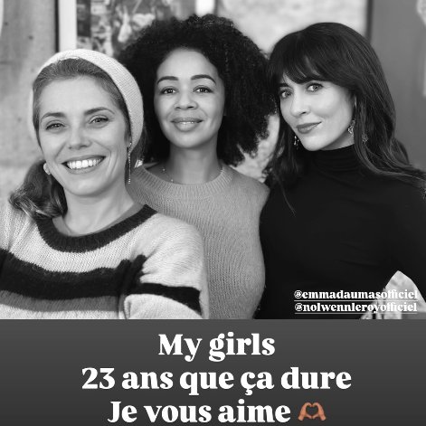 NewsTVReal's tweet image. Retrouvailles entre Nolwenn Leroy, Aurélie Konaté et Emma Daumas, 23 ans après leur passage à la #StarAcademy, lors de la seconde édition.