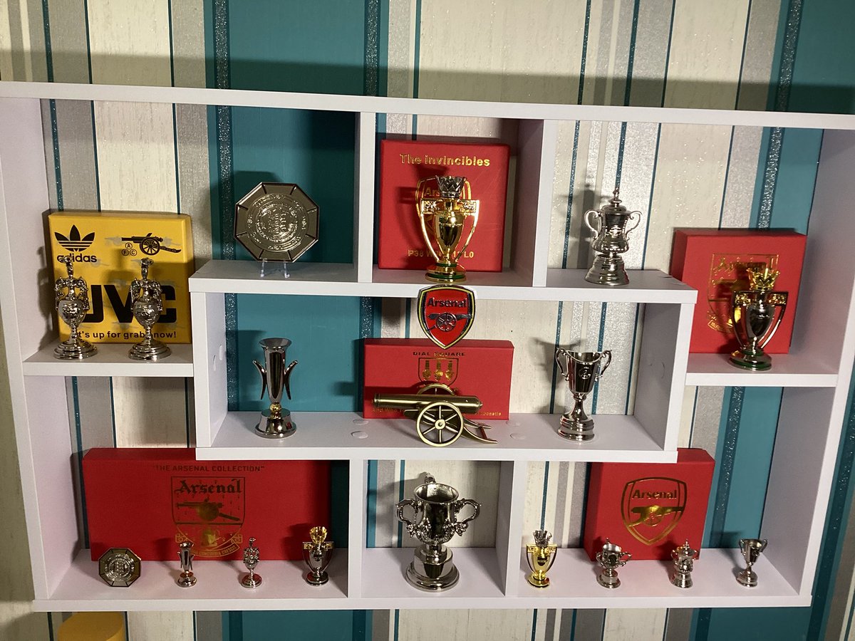 Finally got round to putting up a shelf for these little beauties 
Thanks again <a href="/Liverpoolbadges/">Paul Willey</a>