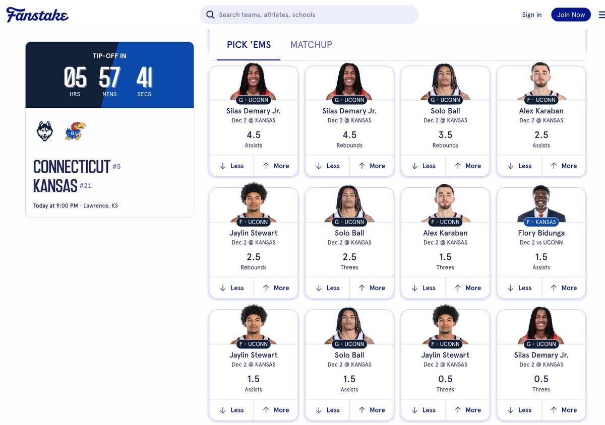 FanstakeHQ's tweet image. No. 5 UConn returns to action tonight with another big time matchup, as the 6-1 Huskies head to historic Phog Allen Fieldhouse to take on No. 21 Kansas.   

All the game and player props here: fanstake.com/mens-college-b…

UConn -1.5
Over/Under 143.5 Total Points

POINTS
Alex Karaban…