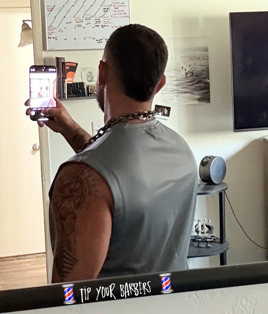 tu_favorito_habibi tweet media