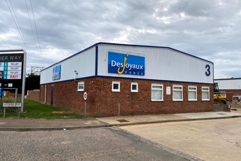 impact4signs's tweet image. Impact Signs has been helping businesses stand out with premium commercial signs for years. Click here to learn more. im4s.uk/buildingsigns #CommercialSigns #SignSolutions #CorporateBranding