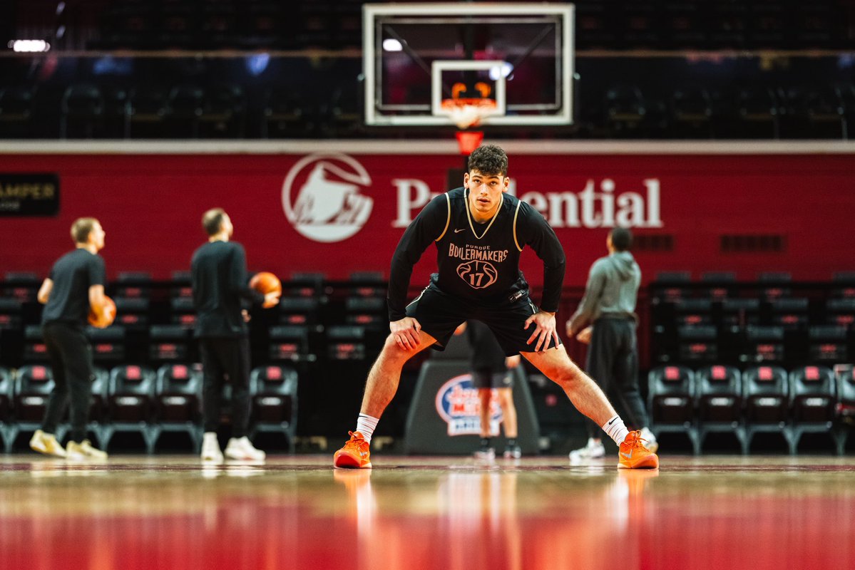 📍Piscataway, New Jersey

Big Ten Opener.