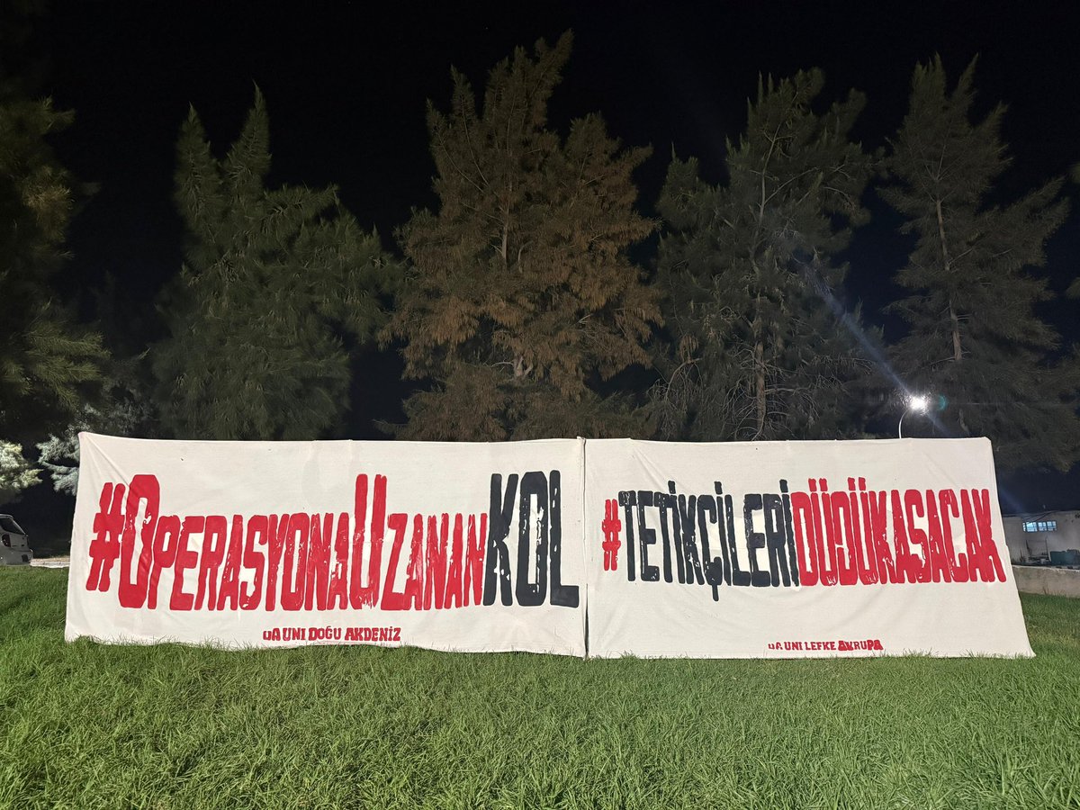 Dün akşamki kararlarıyla galibiyetimizi gasp eden, futbolun ruhunu zehirleyen emek hırsızı tetikçilerin düdükleri derhal asılmalıdır! 

#OperasyonaUzananKOL #TETİKÇİLERİDÜDÜKASACAK

#ultrAslanUNI