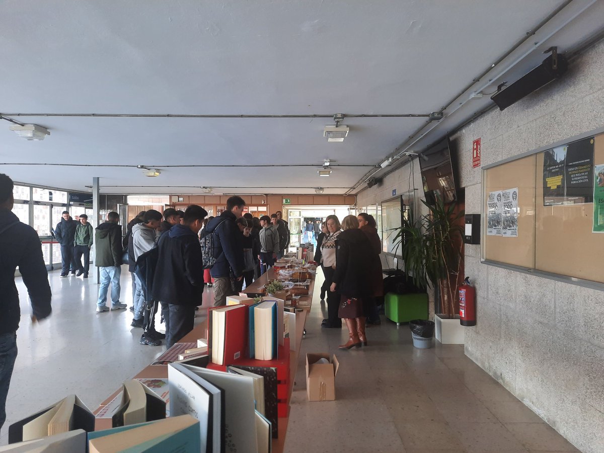 Hoxe foi o #GivingTuesday, un día para a solidariedade frente ao consumismo do #BlackFriday un almorzo solidario  cuxa recaudación vai íntegra para o Banco de Alimentos Rías Altas.
#ulaboral