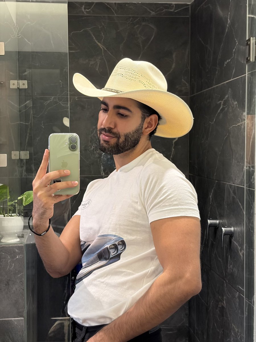 christian_r_ch's tweet image. 