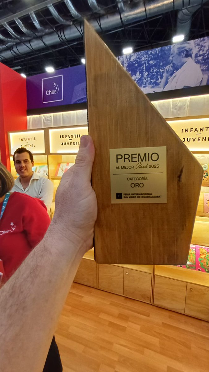 Embajada de Chile en México tweet media