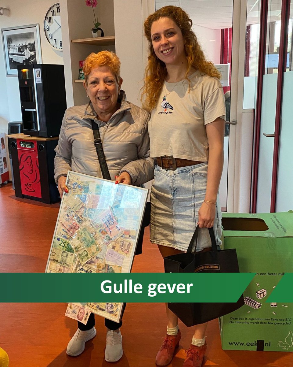 Een tijd geleden kregen we een bijzondere gift: een schilderij en een tas met buitenlands geld, gebracht door een vriendelijke mevrouw. Hoe we de “pecunia” precies in “eurie” omzetten, dat zoeken we nog uit, maar haar warme gebaar en creatieve inzet waarderen we enorm!