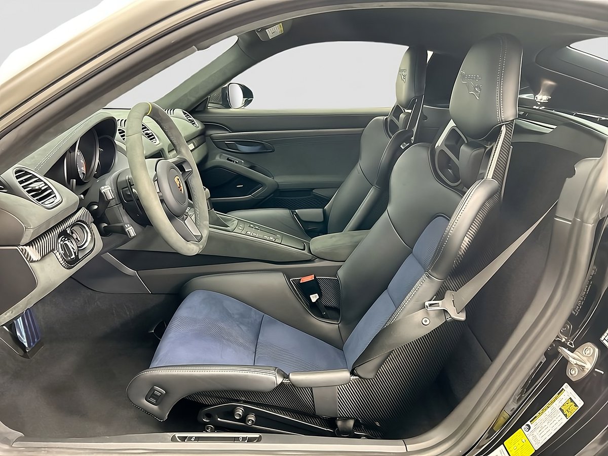 FOR SALE - 2025 Porsche 718 Cayman GT4 RS, Black over Black leather/race-tex w/ Deep Sea Blue, 3,112 mi, Weissach pkg, 20” forged magnesium wheels in Indigo Blue, chrono pkg w/ white dial. $214,999
•
CLICK to View Listing: highline-autos.com/vehicles/2025-…
-
#gt4rs #porsche #porschegt4rs